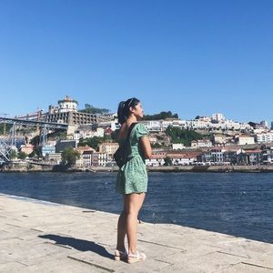 Meet your Posher, Rose